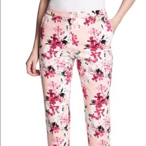 🌸🌺💐Calvin Klein Cropped Floral Pants 🌸🌺💐